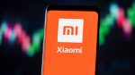 logotipo da empresa multinacional chinesa xiaomi exibido em um smartphone 1620822564170 v2 900x506