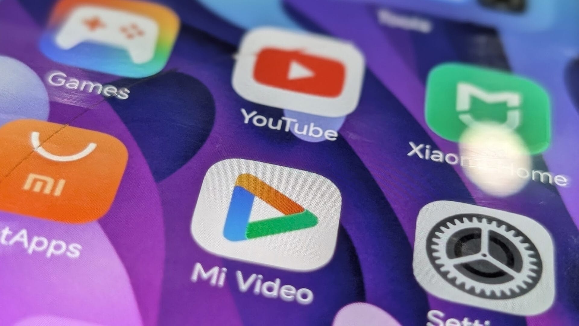 Xiaomi pauses HyperOS 3 rollout for 12T Pro due to critical bugs 2 xiaomi video apps "Xiaomi leállítja a HyperOS 3 frissítést a 12T Pro